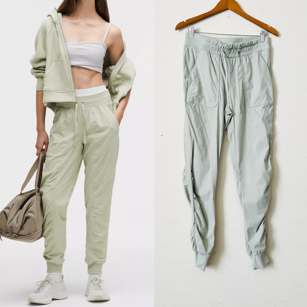 Lululemon SIZE 8 Dance Studio MR midrise 28” pants in light green